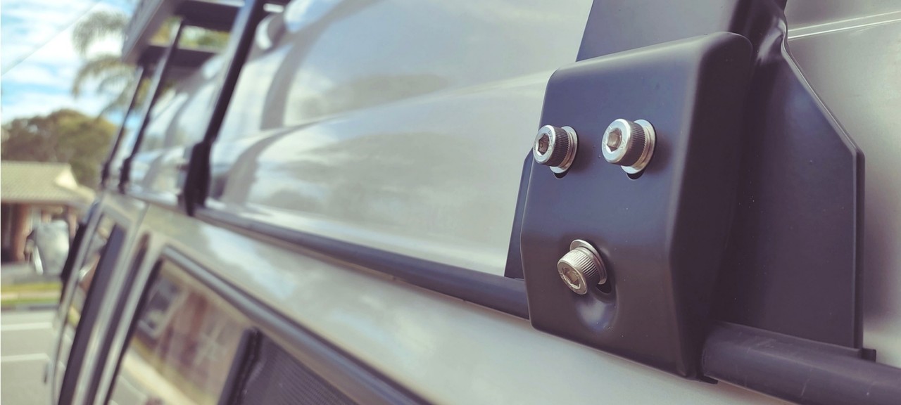 Ozroofracks | Nissan Caravan Roof Racks